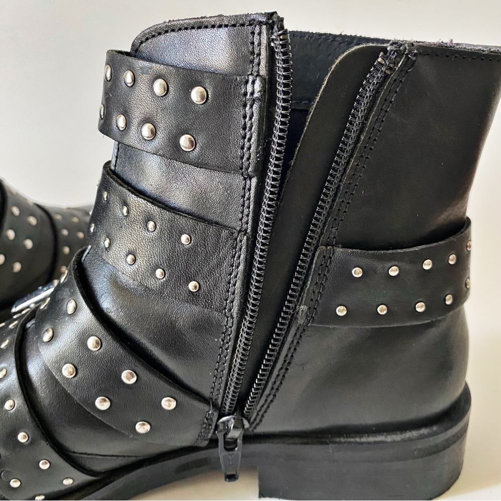 Topshop Size 5 1/2 Biker Moto Boot Amelia Leather With Studs - Picture 6 of 9